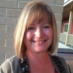 Meet your Posher, Debbie